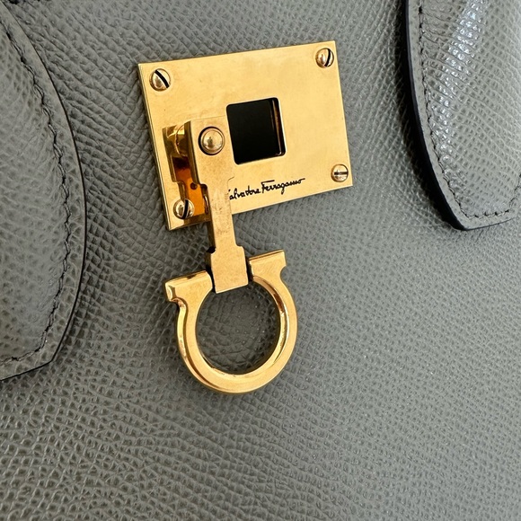 Salvatore Ferragamo Studio Box bag NEW - Picture 15 of 16